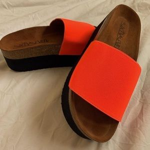 Platform slip on sandals